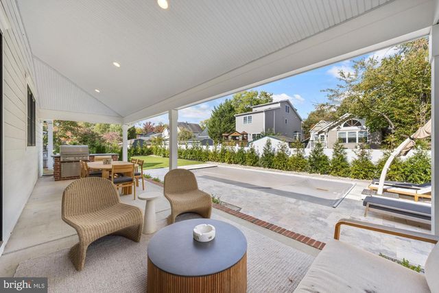 421 E COTTAGE AVE, Haddonfield, NJ 08033