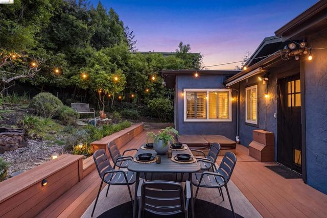 2237 Trafalgar Pl, Oakland, CA 94611