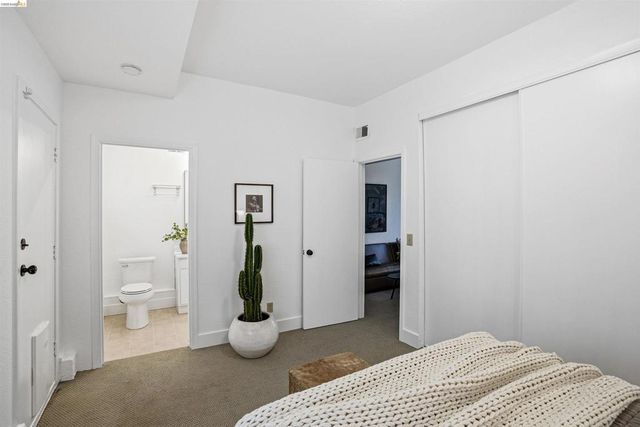 2237 Trafalgar Pl, Oakland, CA 94611