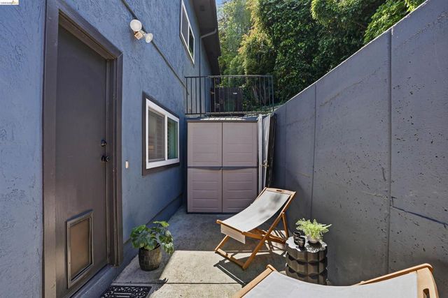 2237 Trafalgar Pl, Oakland, CA 94611