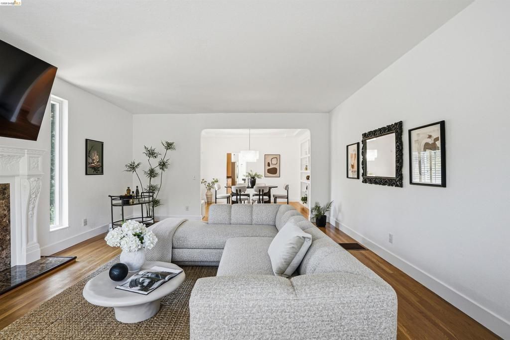 2237 Trafalgar Pl, Oakland, CA 94611