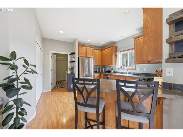 1664 Nw JEFFREY Ct, Mc Minnville, OR 97128