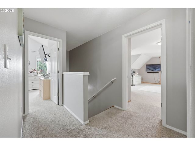 1664 Nw JEFFREY Ct, Mc Minnville, OR 97128