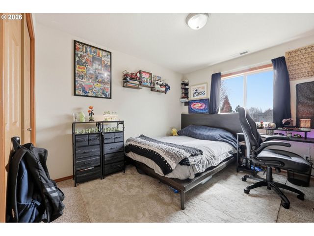 1664 Nw JEFFREY Ct, Mc Minnville, OR 97128