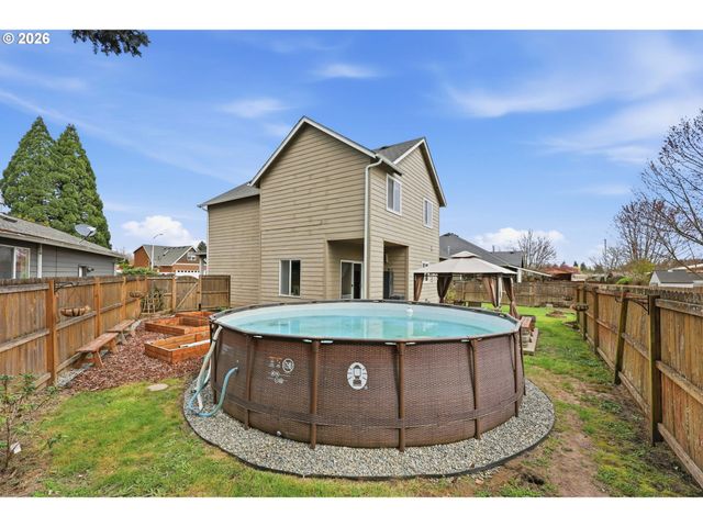 1664 Nw JEFFREY Ct, Mc Minnville, OR 97128