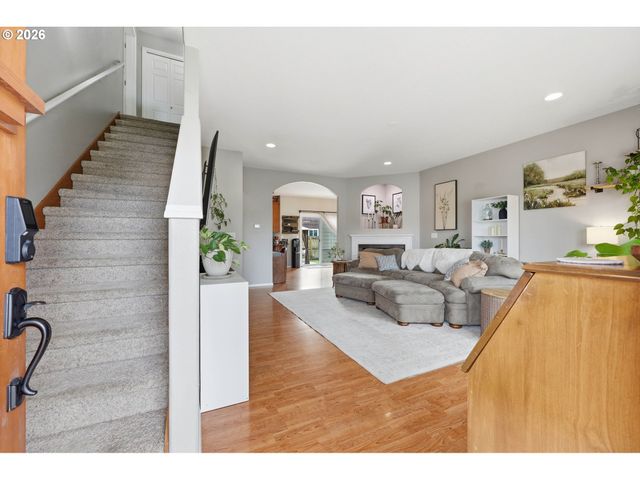 1664 Nw JEFFREY Ct, Mc Minnville, OR 97128