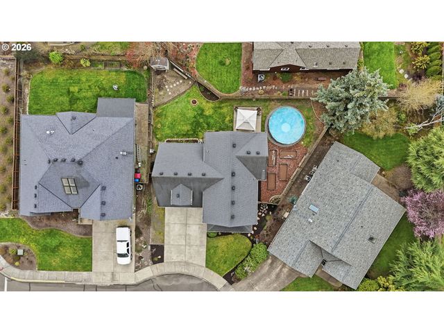 1664 Nw JEFFREY Ct, Mc Minnville, OR 97128