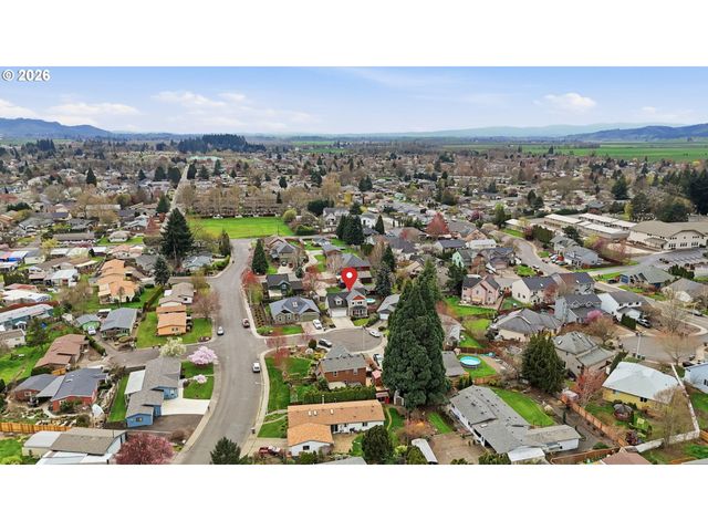 1664 Nw JEFFREY Ct, Mc Minnville, OR 97128