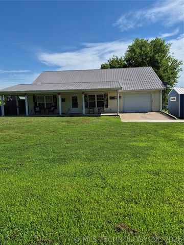 911 W Creek, Checotah, OK 74426