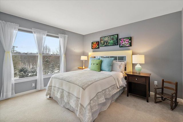 4406 Hickory Grove Court NE, Ada, MI 49301