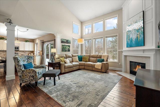 4406 Hickory Grove Court NE, Ada, MI 49301