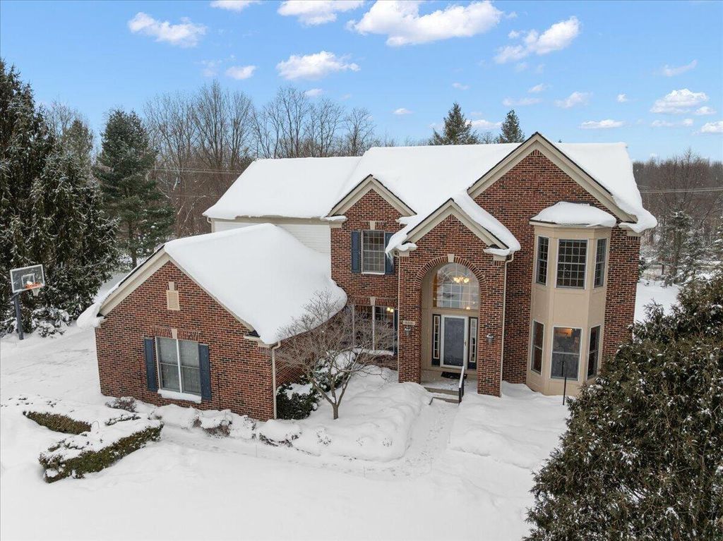 4406 Hickory Grove Court NE, Ada, MI 49301