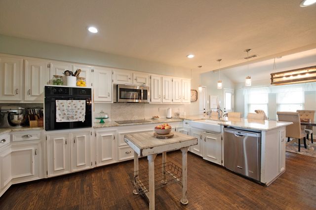 6612 Eastview Drive, Sachse, TX 75048