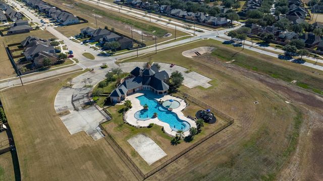 6014 Prince Place Drive, Rosenberg, TX 77471