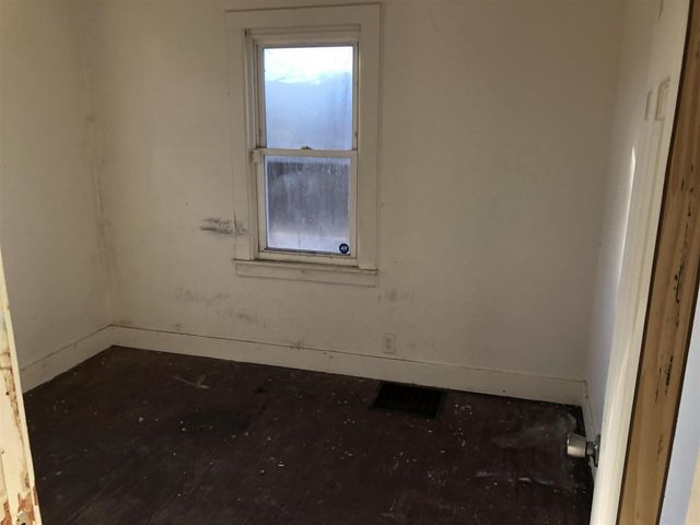 3871 Main Street, Benton Harbor, MI 49022