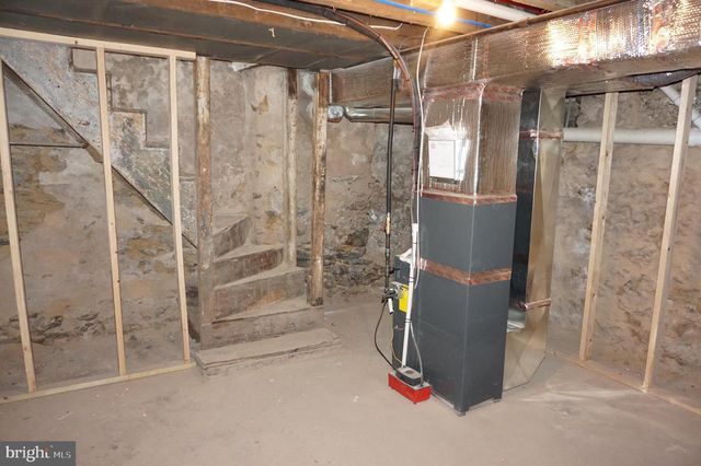 132 WENDOVER, Philadelphia, PA 19127