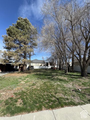 489 E 7800 S # 2, Sandy, UT 84047