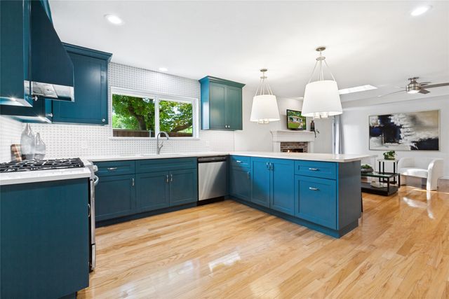 6405 Glennox Lane, Dallas, TX 75214