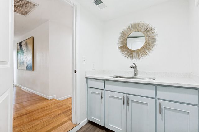 6405 Glennox Lane, Dallas, TX 75214