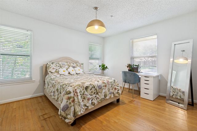 6405 Glennox Lane, Dallas, TX 75214