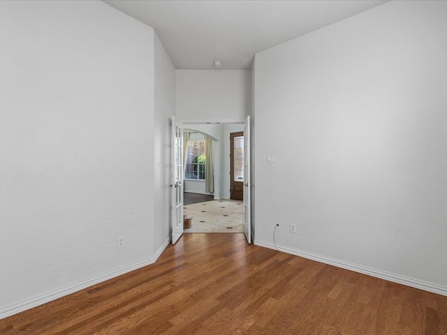 221 Westminister Avenue, Murphy, TX 75094