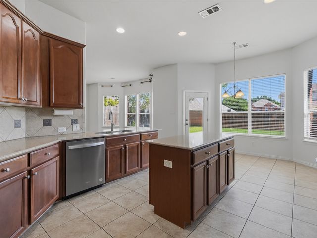 221 Westminister Avenue, Murphy, TX 75094