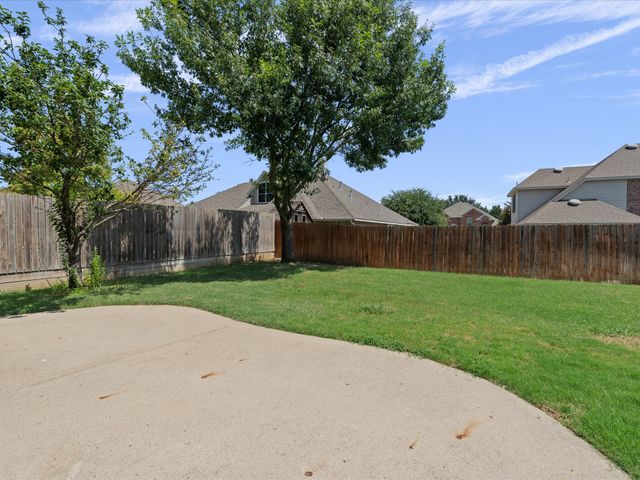 221 Westminister Avenue, Murphy, TX 75094