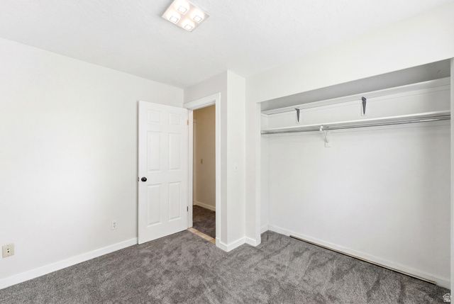 2326 W HEATHERGLEN DR, Taylorsville, UT 84129