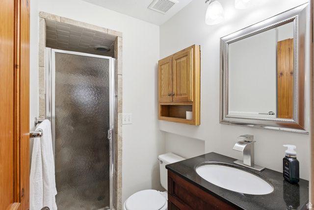 2326 W HEATHERGLEN DR, Taylorsville, UT 84129