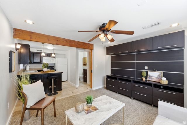 2326 W HEATHERGLEN DR, Taylorsville, UT 84129