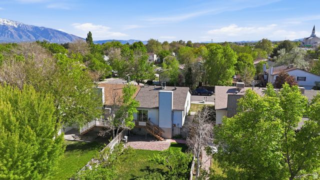 2326 W HEATHERGLEN DR, Taylorsville, UT 84129