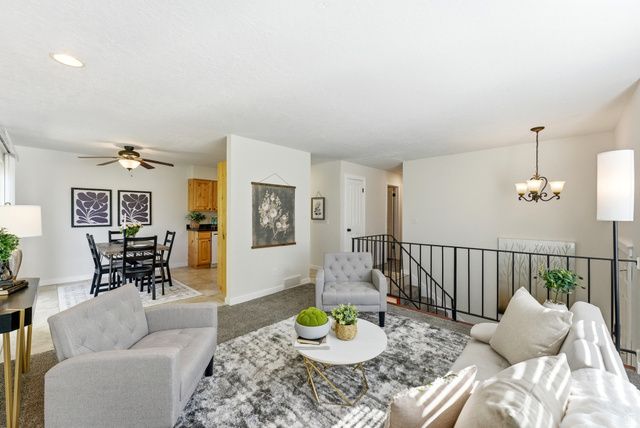 2326 W HEATHERGLEN DR, Taylorsville, UT 84129