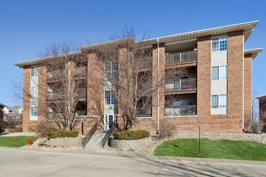 2510 Cascade Lane, Iowa City, IA 52246