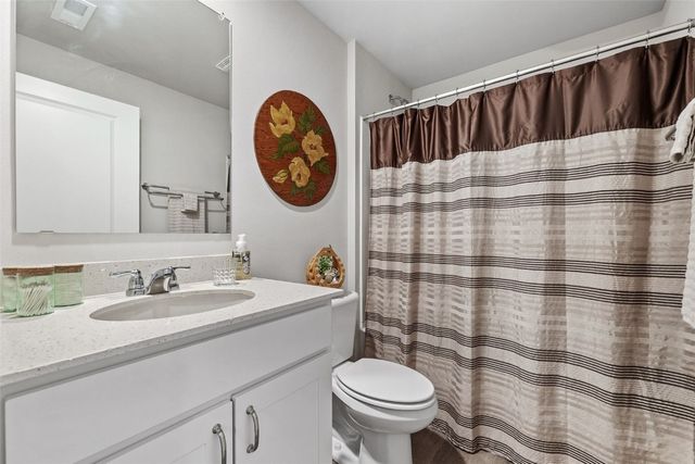 2838 Anne Drive, Hiawatha, IA 52233