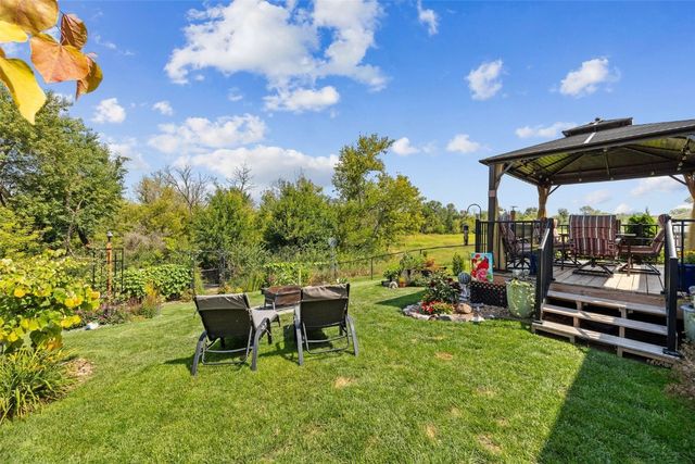 2838 Anne Drive, Hiawatha, IA 52233