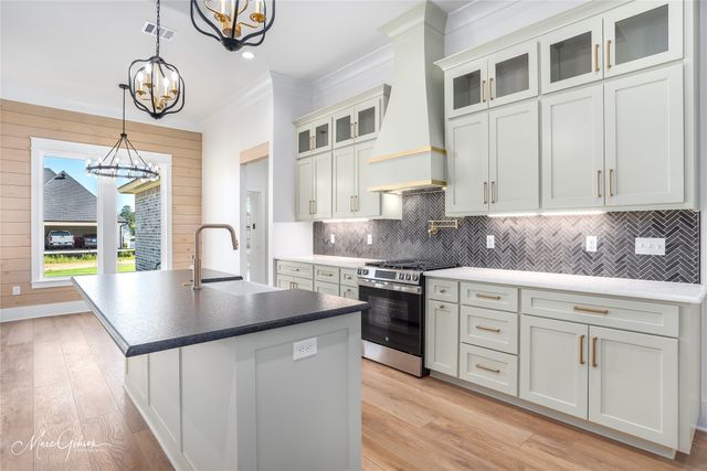 173 Laurel Valley Lane, Stonewall, LA 71078