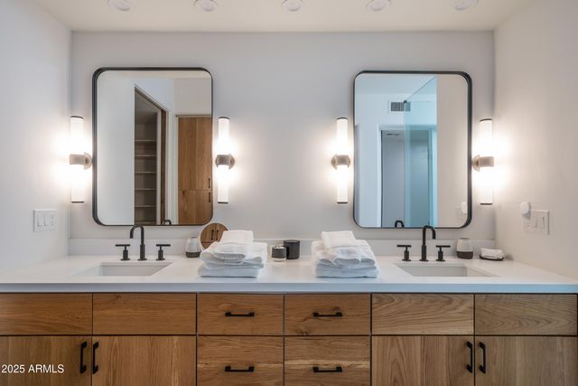 11199 E PROSPECT POINT Drive, Scottsdale, AZ 85262