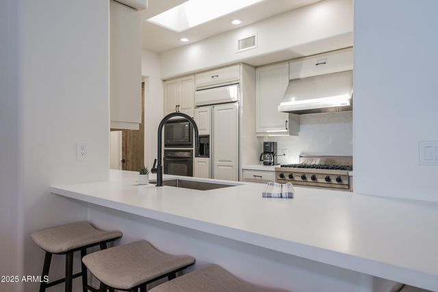 11199 E PROSPECT POINT Drive, Scottsdale, AZ 85262