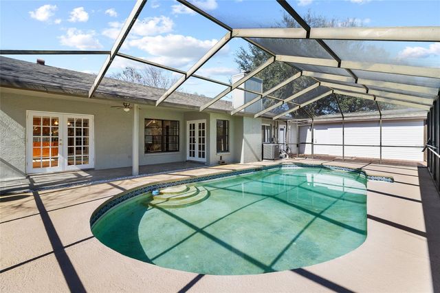 15717 PENNINGTON ROAD, Tampa, FL 33624