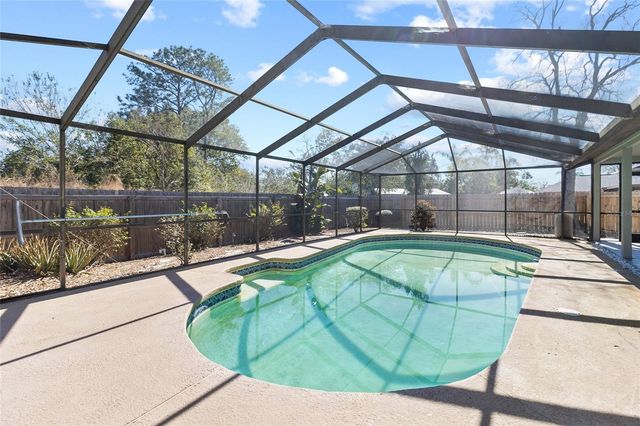 15717 PENNINGTON ROAD, Tampa, FL 33624