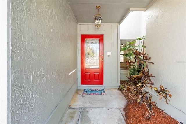 15717 PENNINGTON ROAD, Tampa, FL 33624