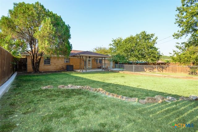 919 Holly Street, Copperas Cove, TX 76522