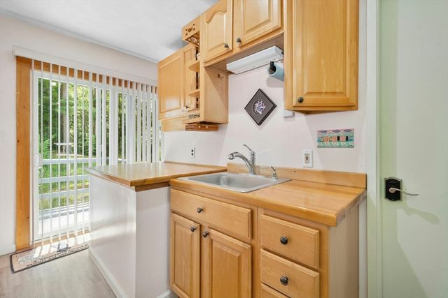17 George Road, Maynard, MA 01754