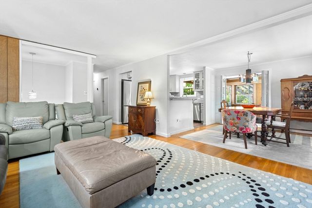 17 George Road, Maynard, MA 01754