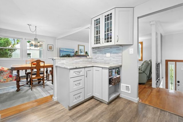 17 George Road, Maynard, MA 01754