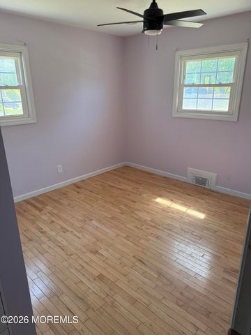 3 Lake Drive, Howell, NJ 07731