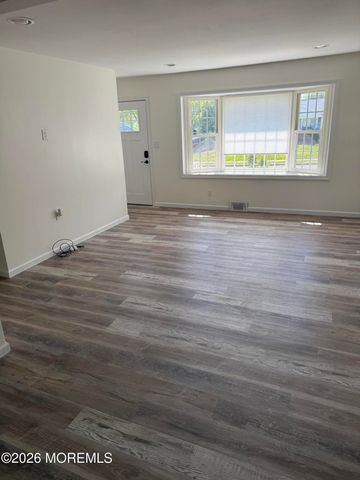 3 Lake Drive, Howell, NJ 07731