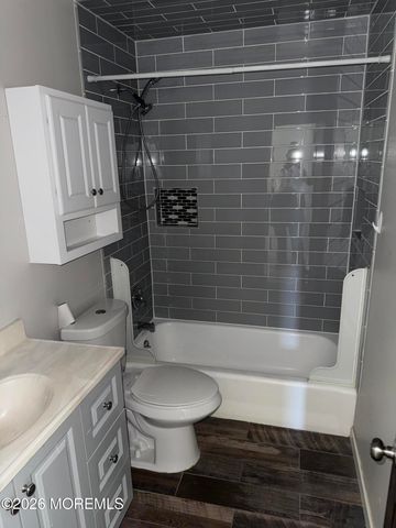 3 Lake Drive, Howell, NJ 07731