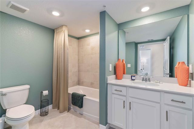 5608 SUMMIT POINTE CIRCLE 101, Bradenton, FL 34210