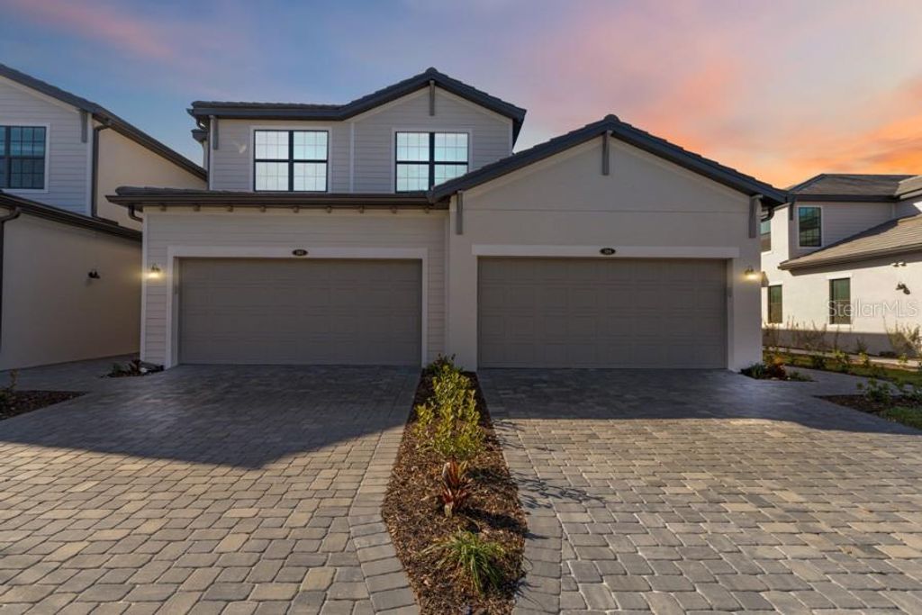 5608 SUMMIT POINTE CIRCLE 101, Bradenton, FL 34210